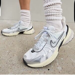 Nike Women's White and Gray Sneakers